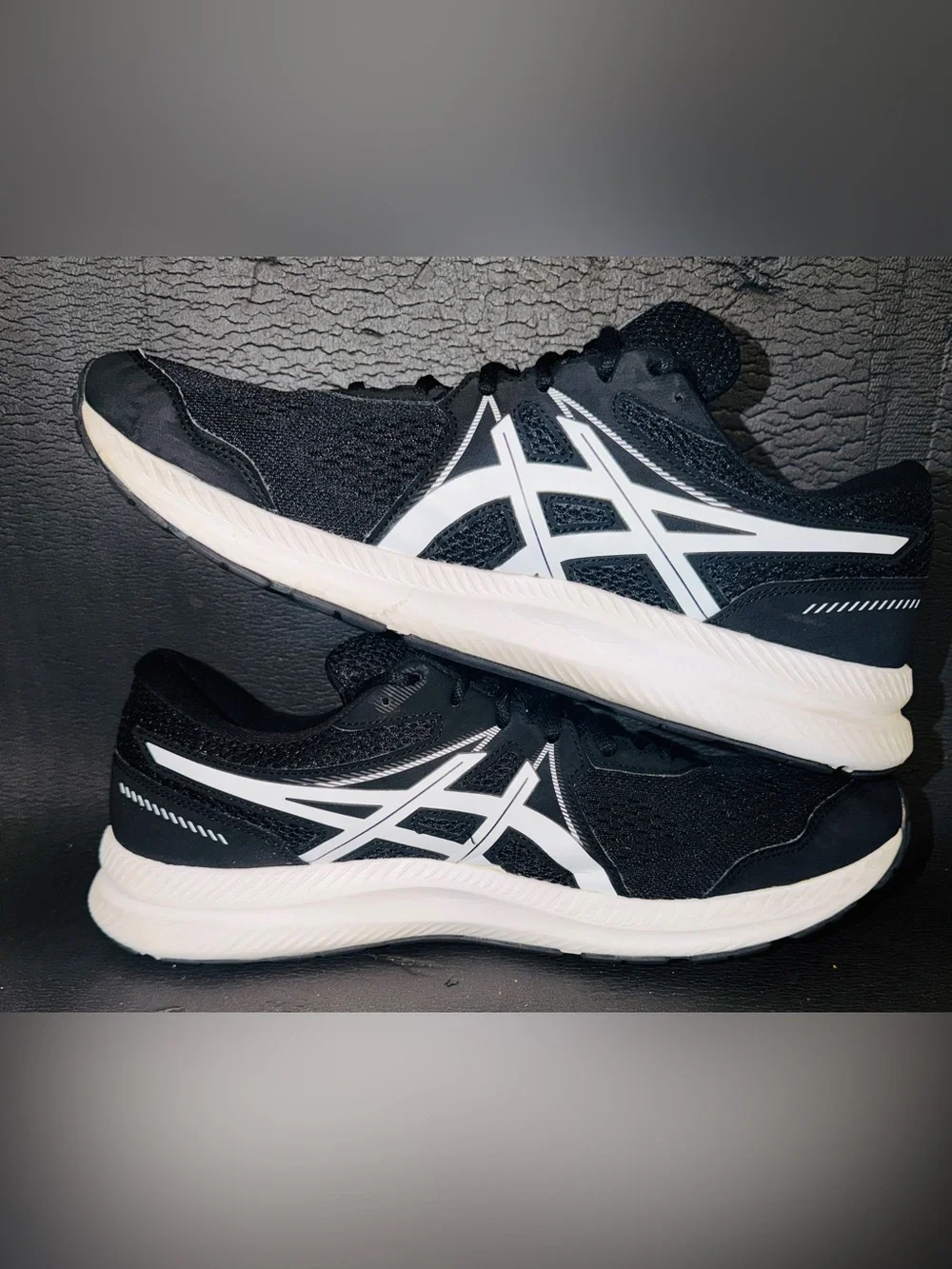 ASICS Men’s Black and White Athletic Running Shoes